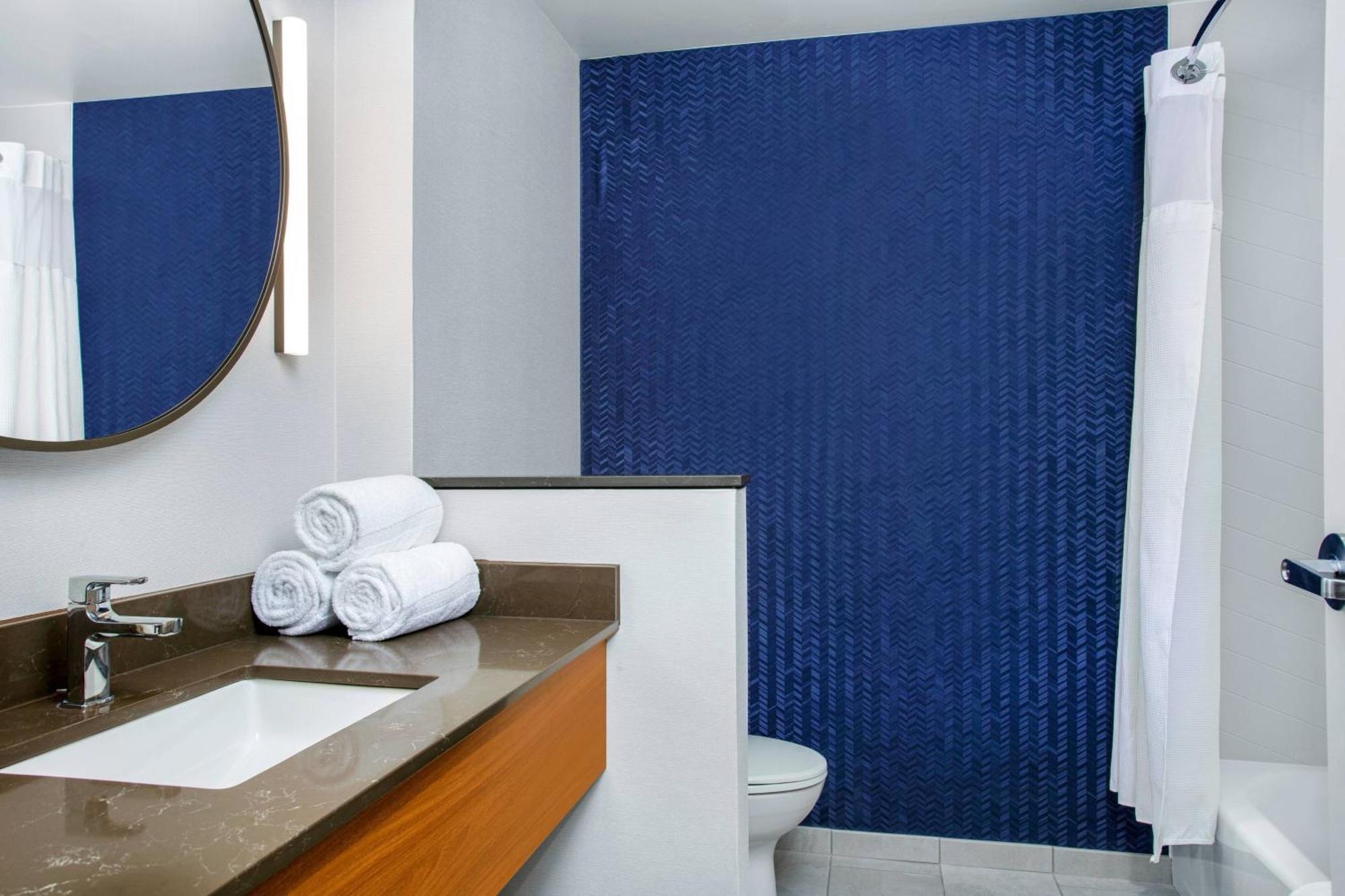 Fairfield By Marriott Inn & Suites Harrisburg West/Меканиксбърг Екстериор снимка