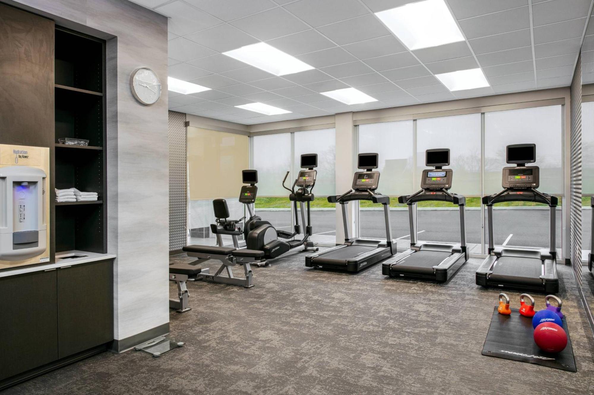 Fairfield By Marriott Inn & Suites Harrisburg West/Меканиксбърг Екстериор снимка