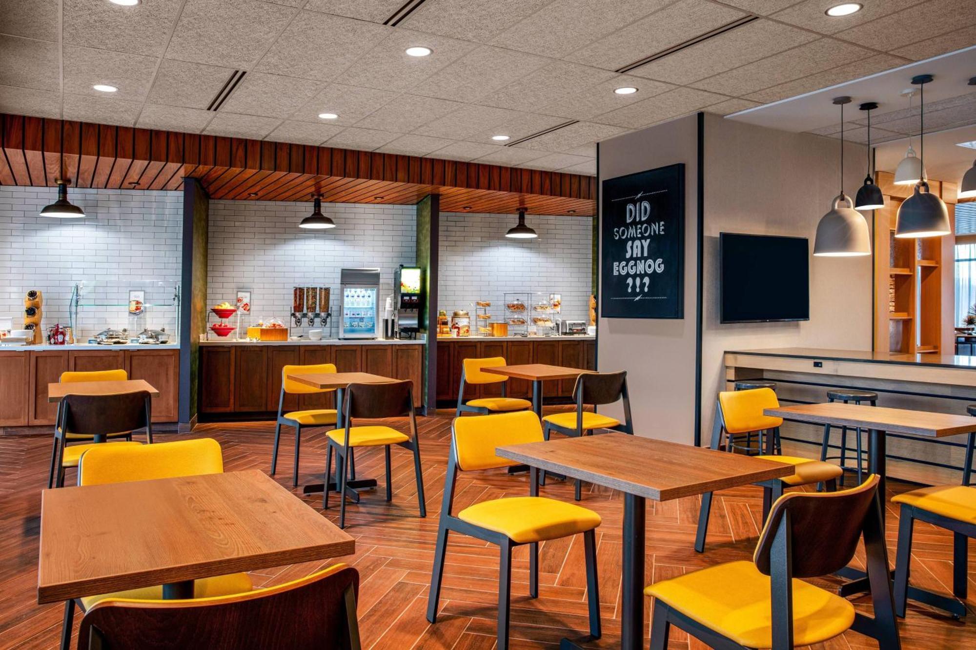 Fairfield By Marriott Inn & Suites Harrisburg West/Меканиксбърг Екстериор снимка